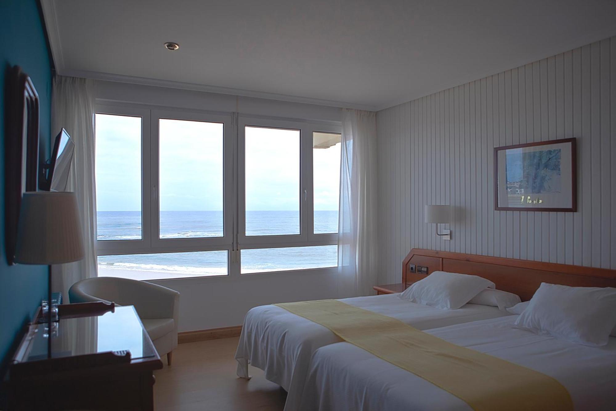Hotel Josein Comillas Extérieur photo